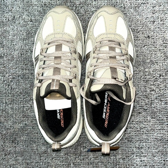 Skechers - Stamina AT - Women’s 7.5 - Picture 5 of 10